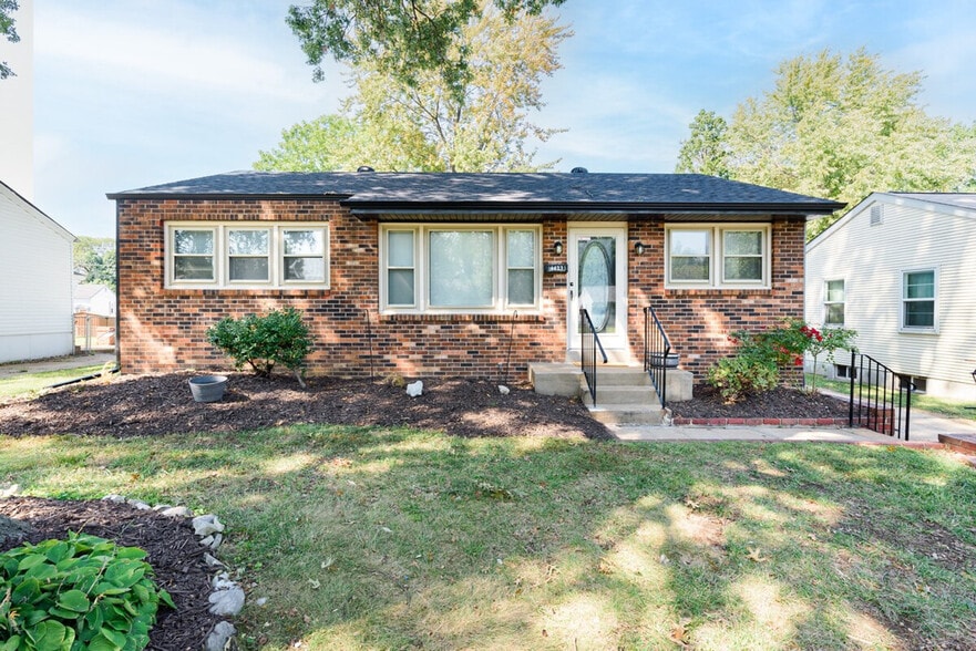 Building Photo - 4423 Vance Ave