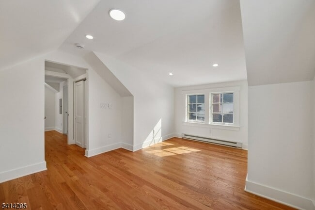 Building Photo - 42 Brookfield Rd