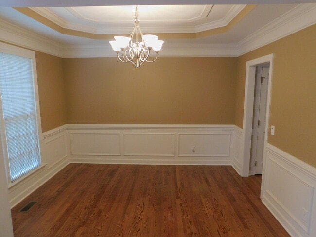 Building Photo - Beautiful 4br, 2.5 ba home in Lochmere!  Avail Aug 14, 2026!