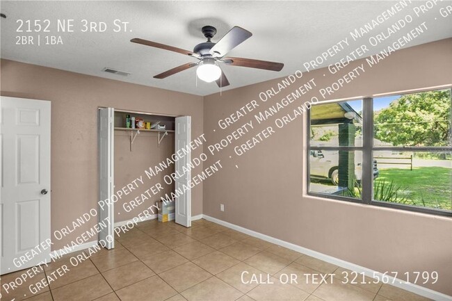 Building Photo - Two bedroom 1 bath - half off second momth