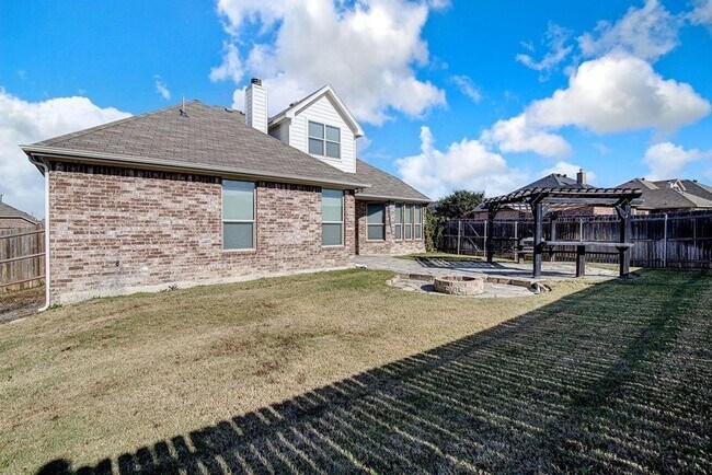 Building Photo - Spacious 4BR House in Burleson