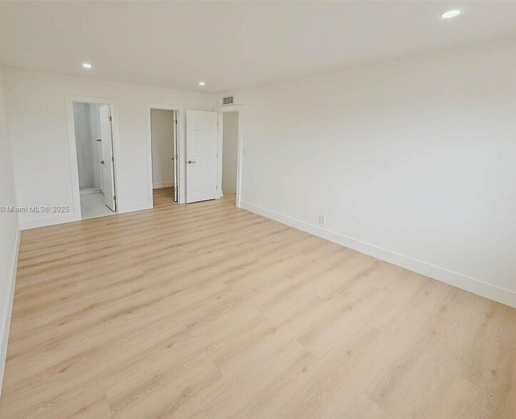 Building Photo - 17911 NW 68th Ave