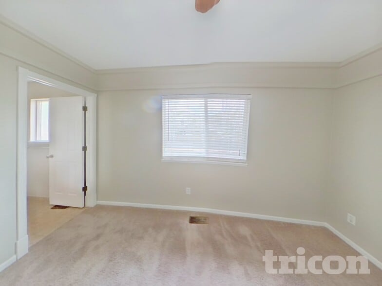 Building Photo - 644 Blue Azurite Ave