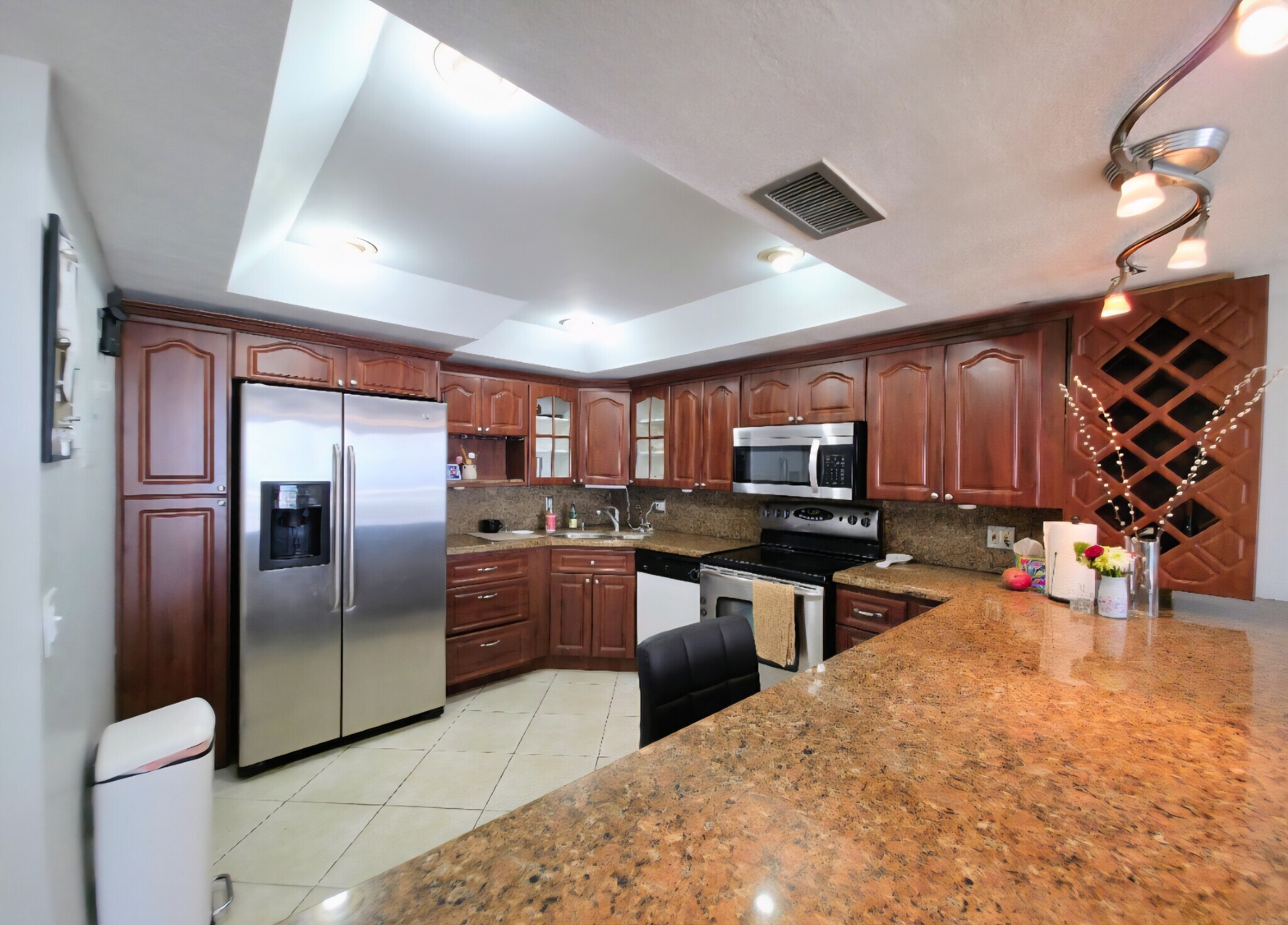 Building Photo - 13499 Biscayne Blvd