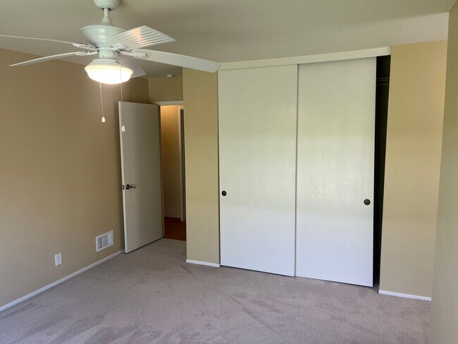 Building Photo - 1080 Maraschino Dr