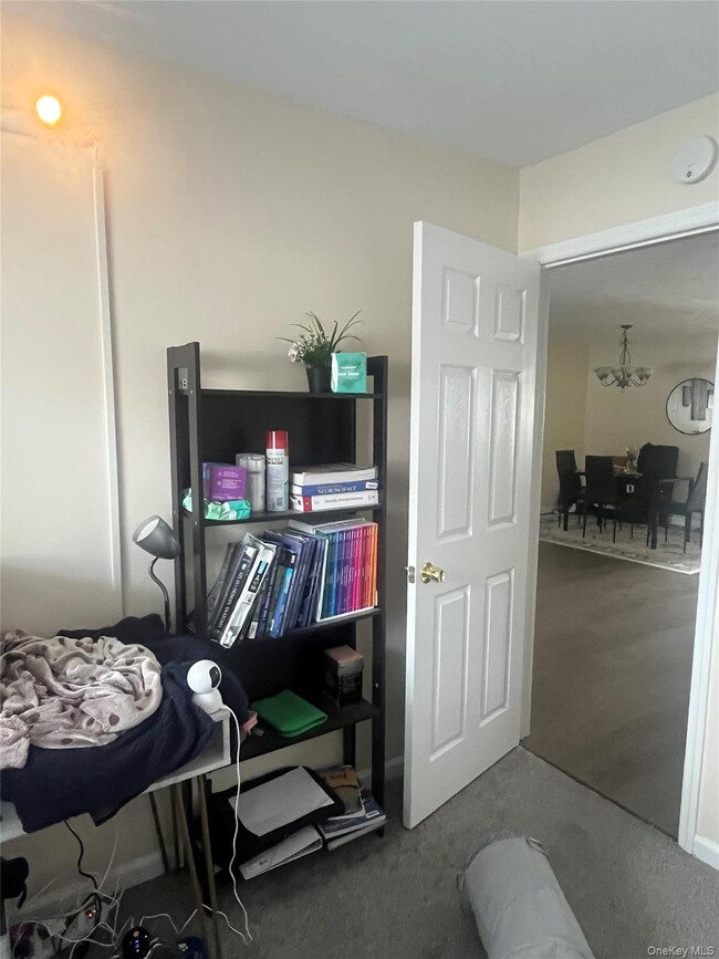 Building Photo - 22 Brittany Dr