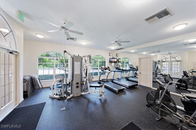 Building Photo - 700 Bentwater Cir