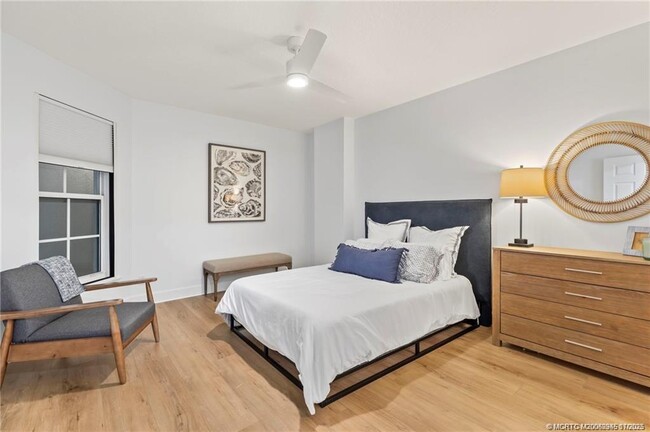 Building Photo - 3702 N Hwy A1A