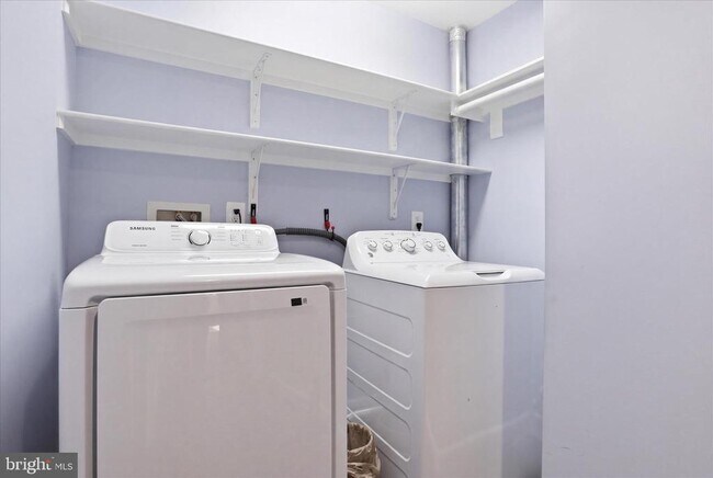 Building Photo - 5202 Garner St