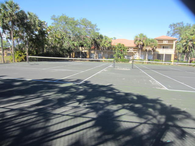 Building Photo - 4815 Via Palm Lakes