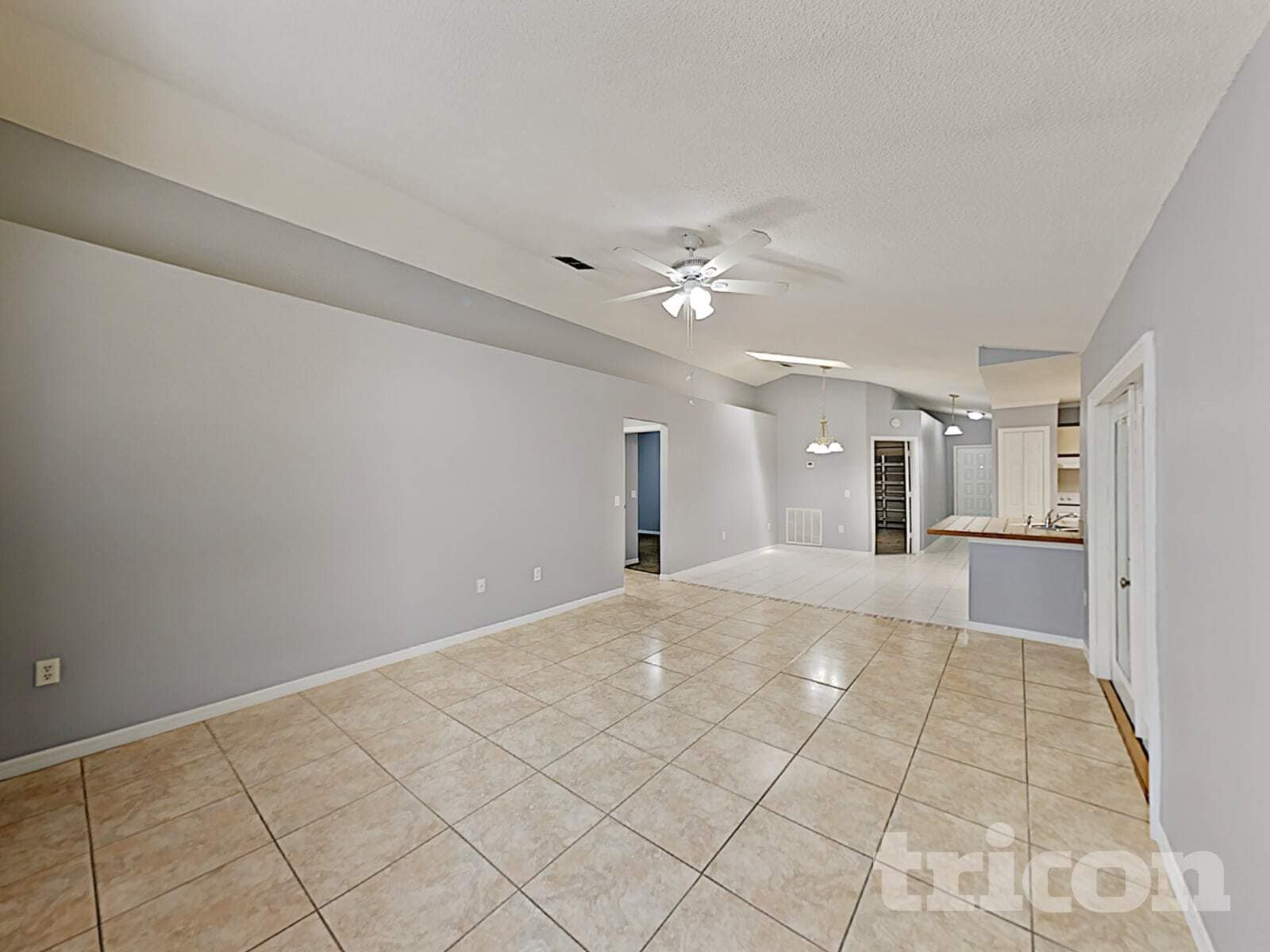 Building Photo - 2884 Forest Edge Dr