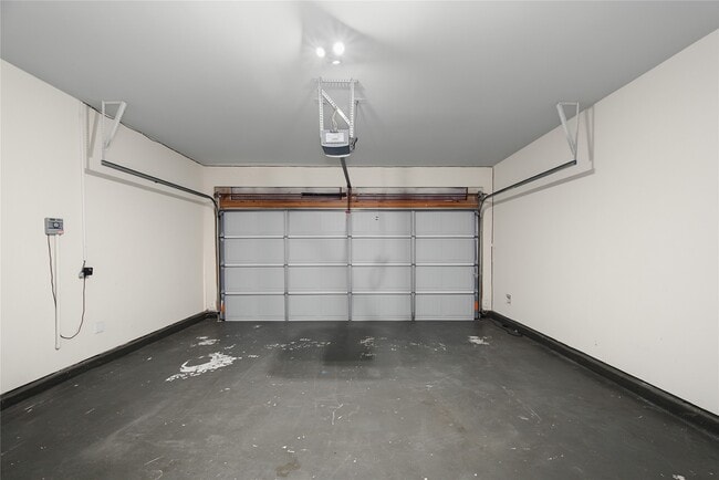 Building Photo - 18307 All Oak Trail