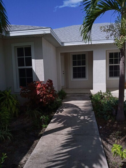 Building Photo - Coming Soon - $500 off Move in Summer Special