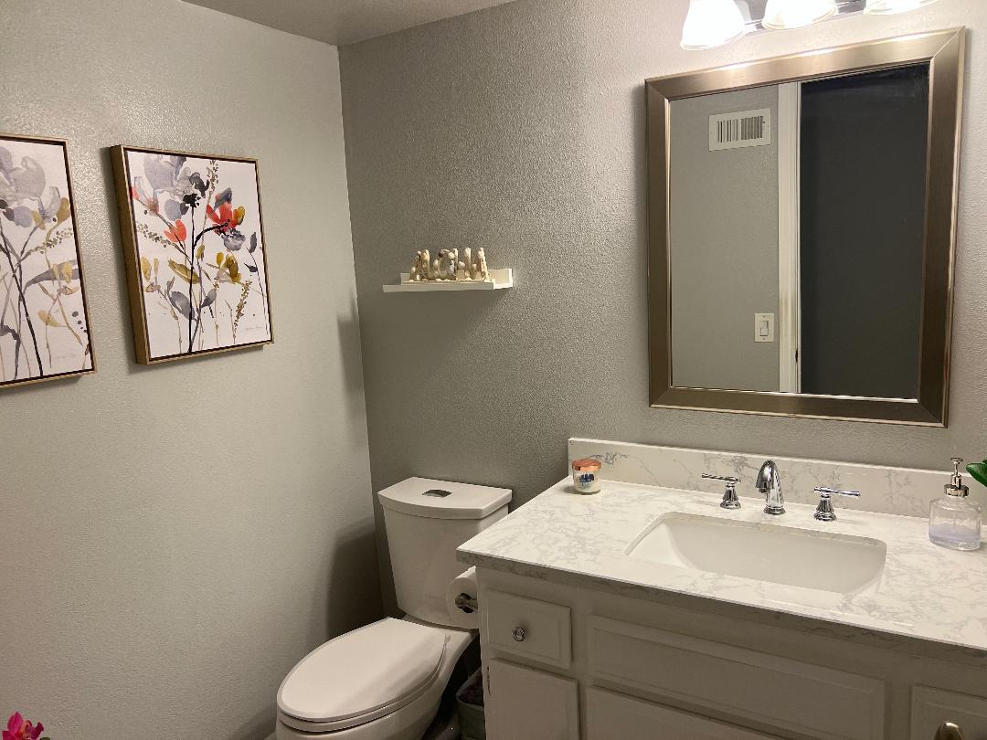 Building Photo - 6034 E Cadbury Dr