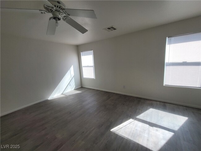 Building Photo - 10799 Flame Vine Ct