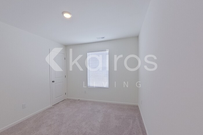 Building Photo - 273 Gaston Cir