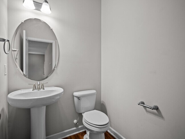 Building Photo - Welcome to Pepperwood Lane!