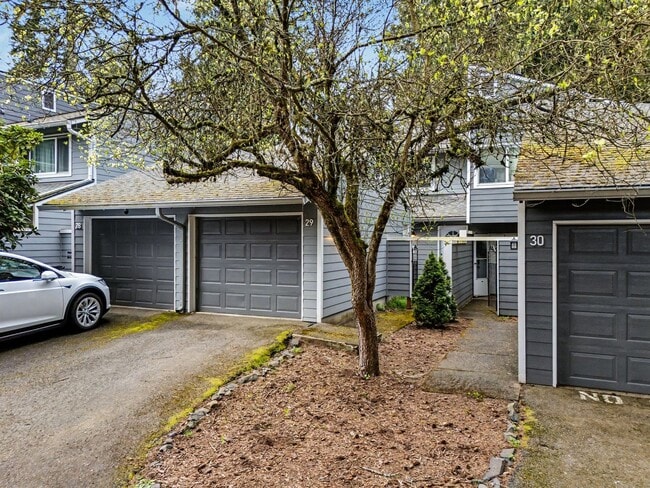 Building Photo - Spacious 2-Story Condo in a Quiet, Well-Located Community!
