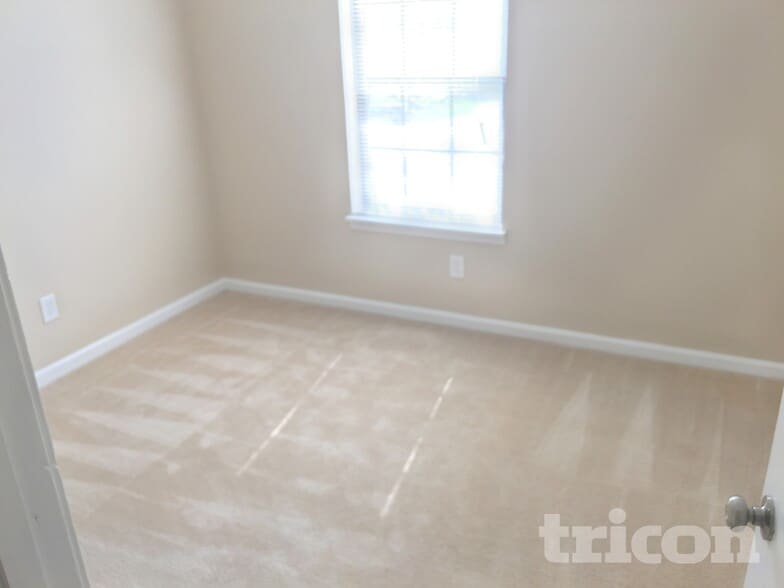 Building Photo - 200 Gage Ct