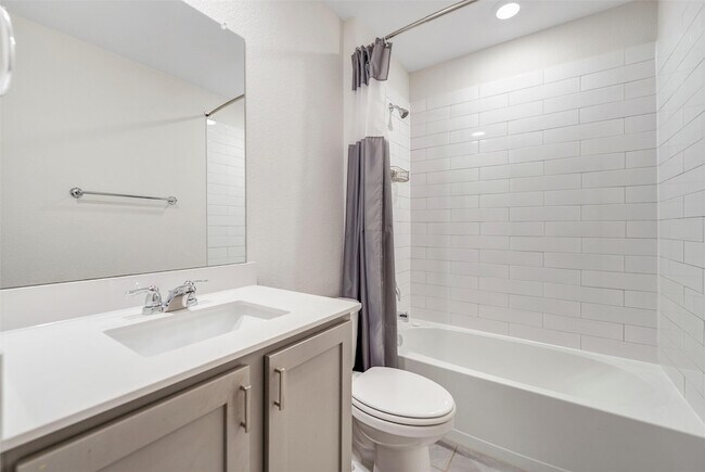 Building Photo - 134 Longhorn Pass