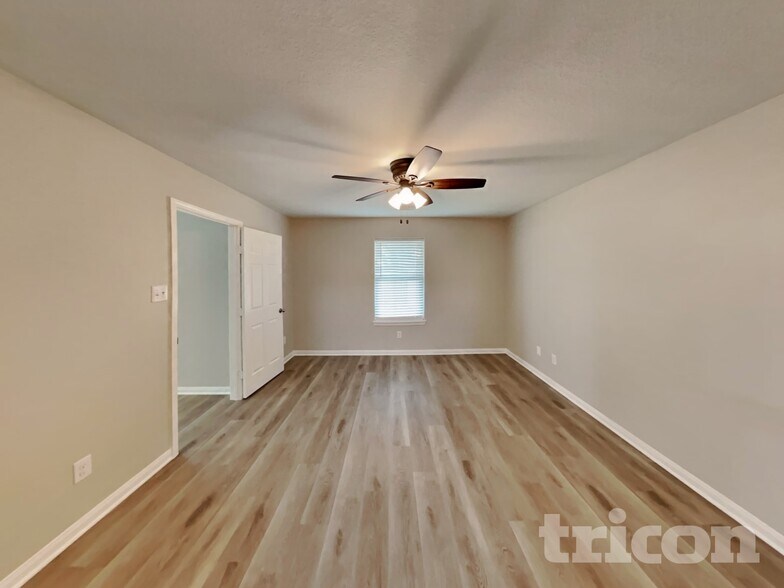 Building Photo - 308 Crooked Pine Court