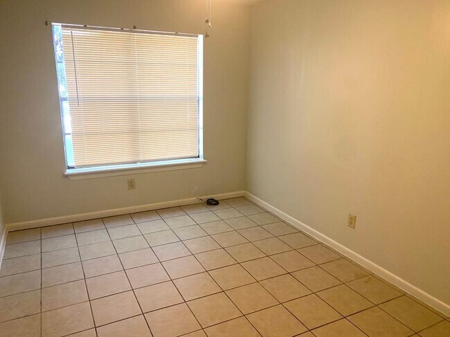 Building Photo - 5302 Springfield Ave