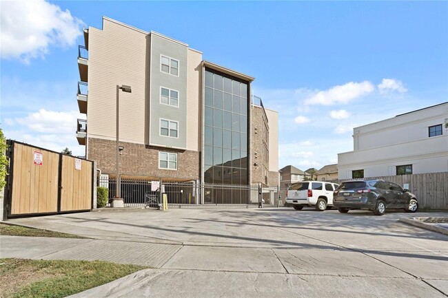 Building Photo - 2802 Morrison St