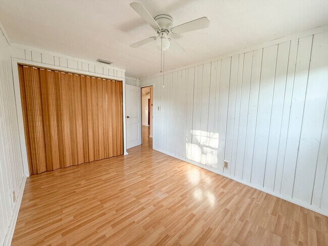 Building Photo - 32132 Perch Ave