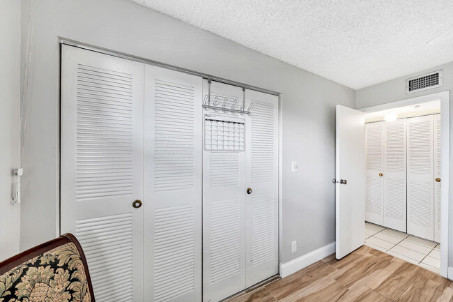 Building Photo - 6200 NW 44th St