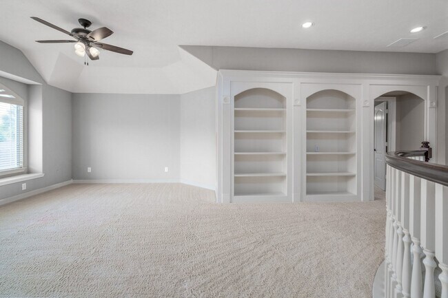 Building Photo - 12406 Santiago Cove Ln
