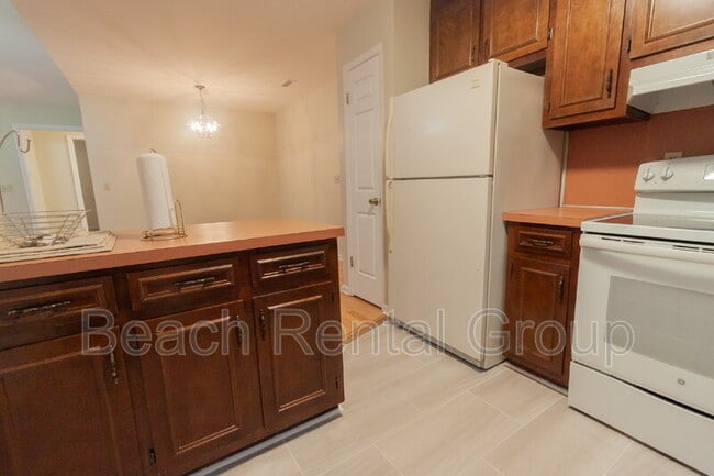 Building Photo - 1335 Melanie Ln