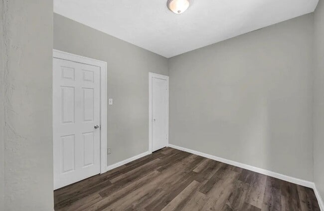 Building Photo - 1319 Marshall St