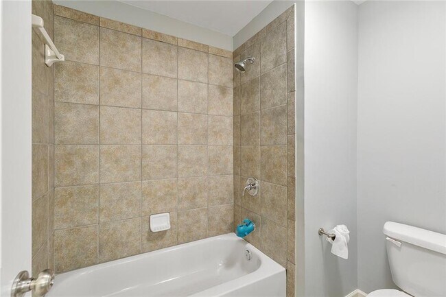 Building Photo - 1609 Duncan Dr NW