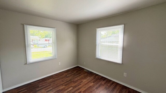 Building Photo - WEST - EAGLEDALE 3 BEDROOM RANCH AVAILABLE NOW!