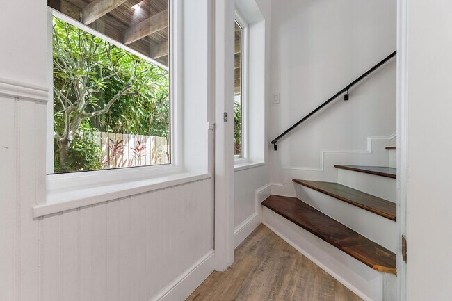 Building Photo - 3463 Canal Ct