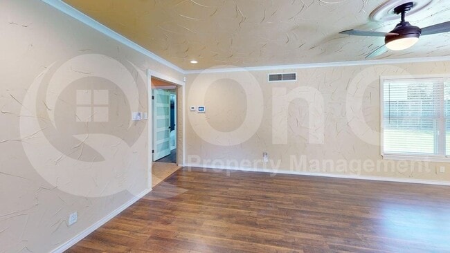 Building Photo - 6458 Royal Ln