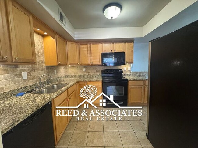 Building Photo - Spacious: 2 Bedroom in Germantown!