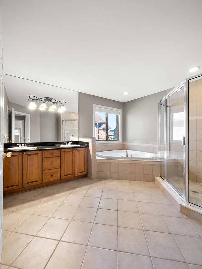 Building Photo - 50247 Cheltenham Dr