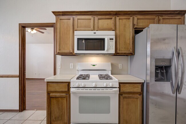 Building Photo - 2028 Old Central Dr