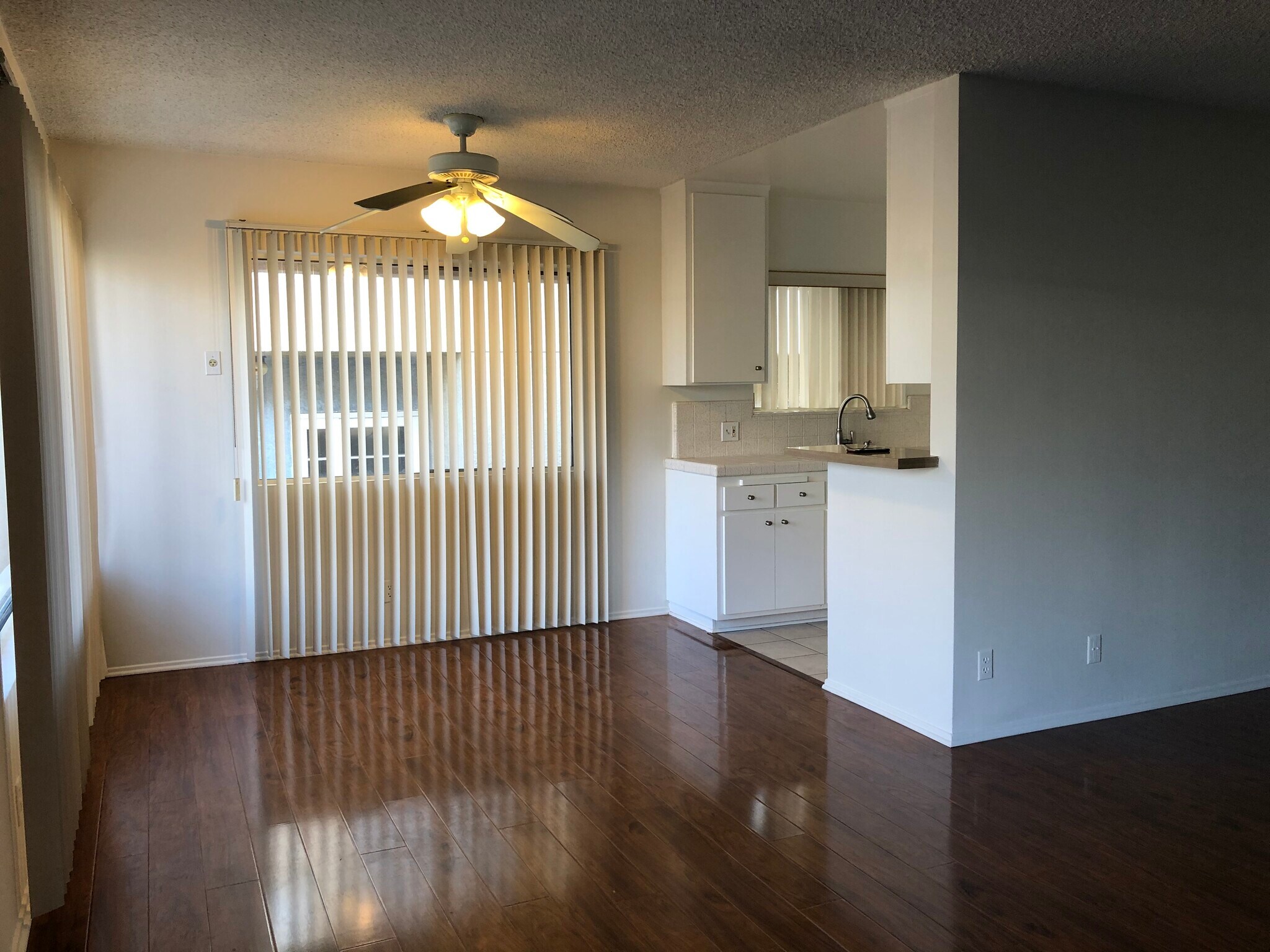 Dining Room - 1947 Pelham Ave