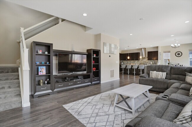 Building Photo - 14055 Touchstone St