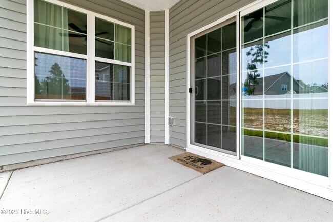 Building Photo - 129 Sandy Springs Rd