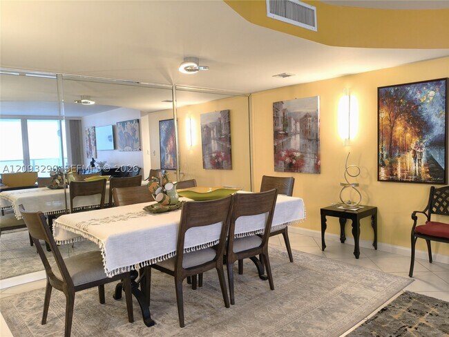 Building Photo - 2751 S Ocean Dr
