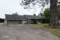 Building Photo - 23217 NE 92nd Ave