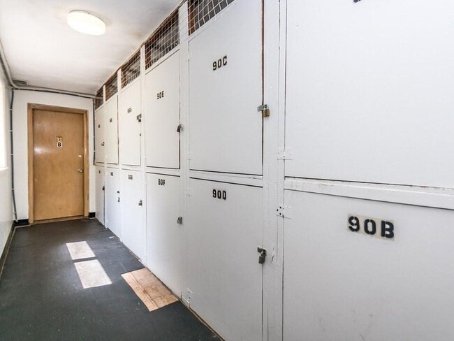 Building Photo - 63 Lionel Ave