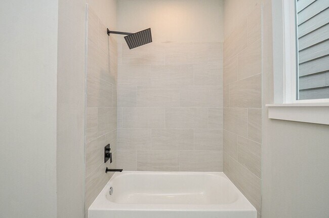 Building Photo - 6708 Parker Grv Ln