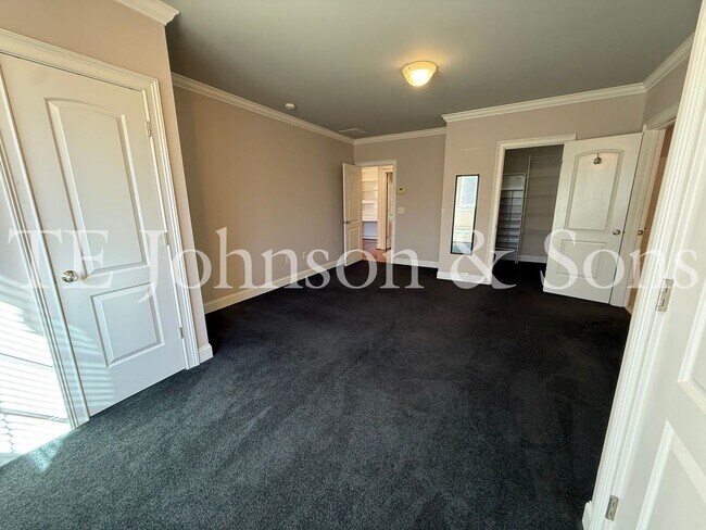 Building Photo - 5540 Brookberry Farm Rd