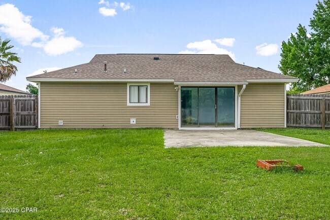 Building Photo - 7750 Betty Louise Dr