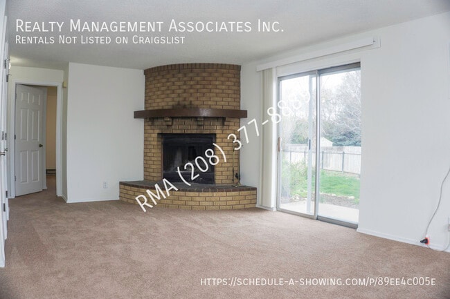 Building Photo - 9673 Hoff Dr