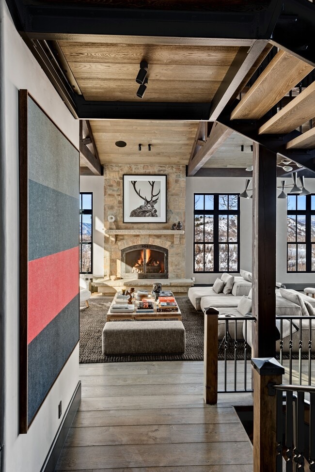 Building Photo - 379 Divide Dr